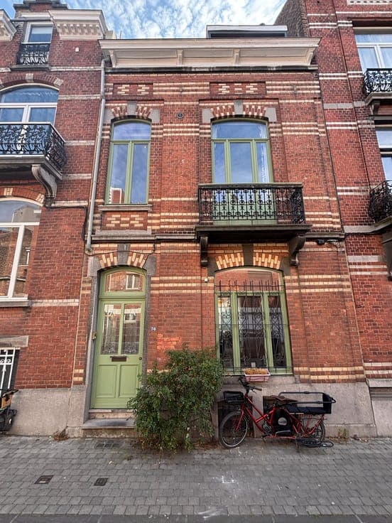 Single-family townhouse with 4 bedrooms and a garden