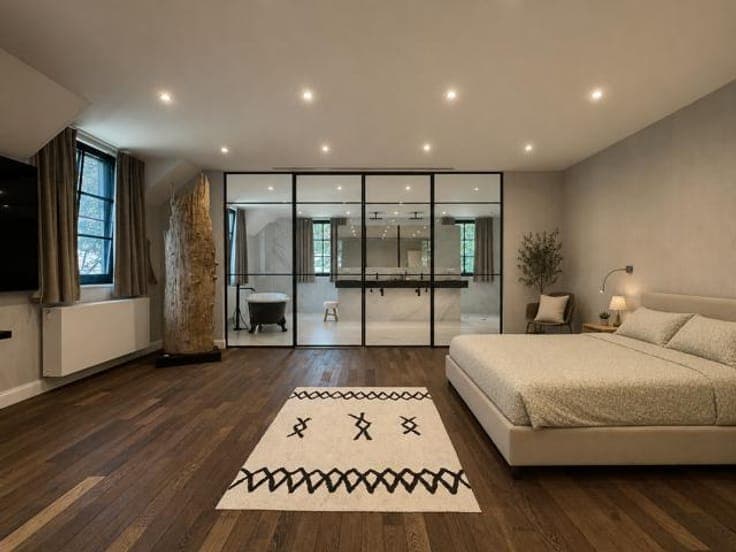 Exceptional Contemporary Estate with Private Sports Faciliti