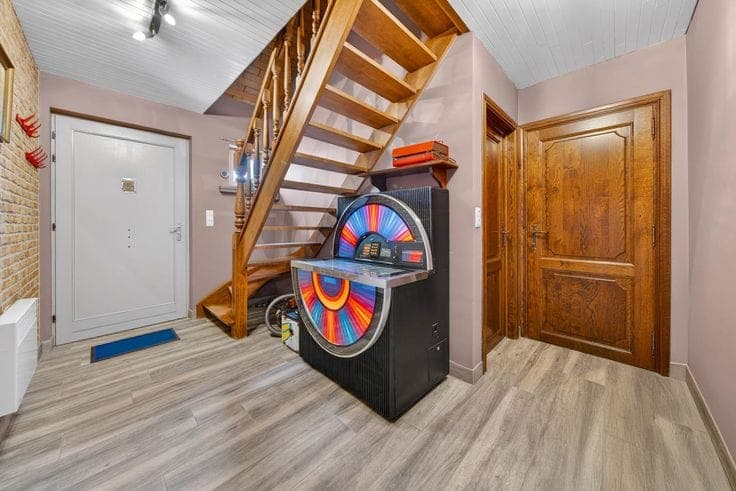 Move-in ready family home with 3 bedrooms, garage and 18 so…