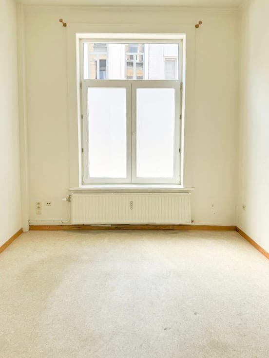 Praktische rijwoning met 3 ruime slaapkamers op zeer guns...
