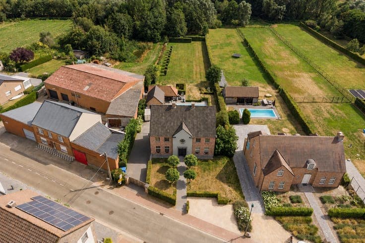 Timeless family villa in leafy Bekkevoort