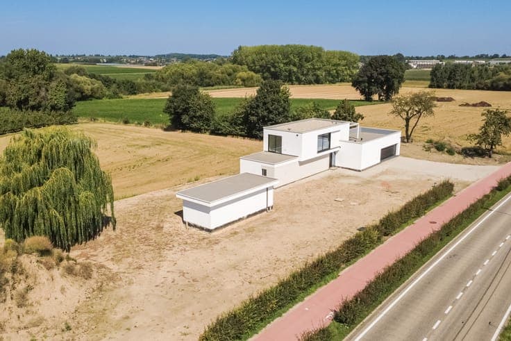 Modern new-build home with panoramic views in Gingelom
