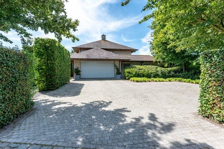 Exceptional villa in Damme