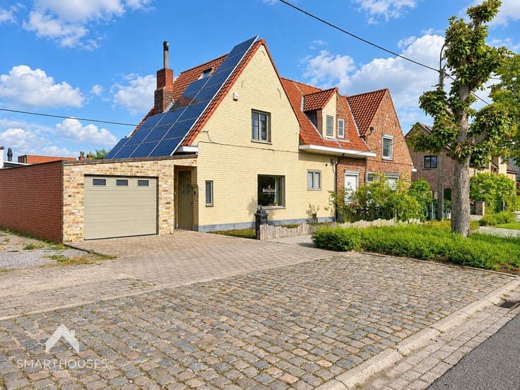 Cosy 3-bedroom home with garage