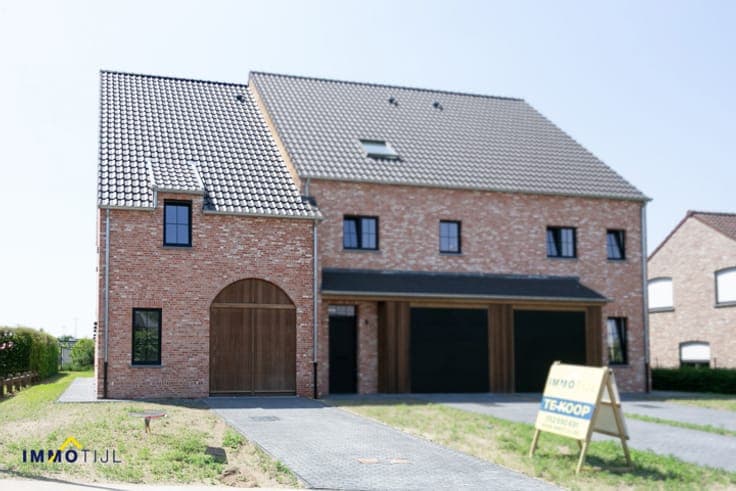 House in Wichelen