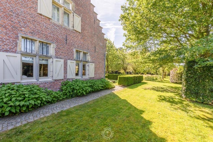 Exclusieve karakterhoeve midden de velden van Sinaai-Waas