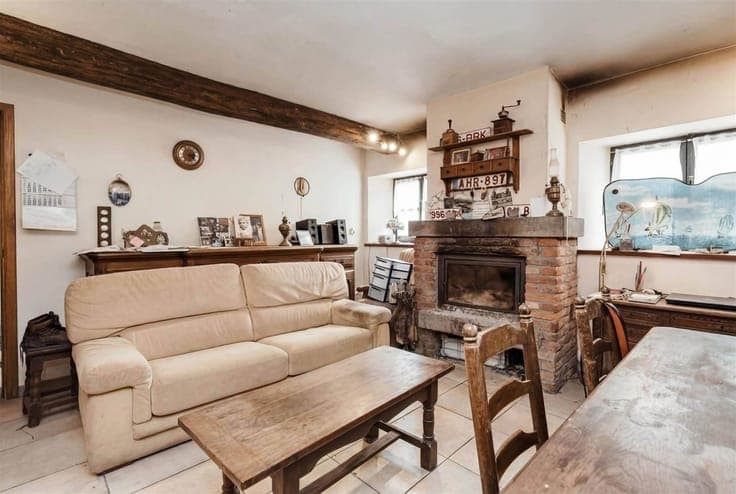 Maison 3 façades à vendre à Pessoux!