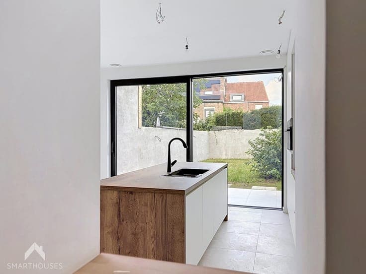 Energy-efficient renovated home with 3 bedrooms near Bruges