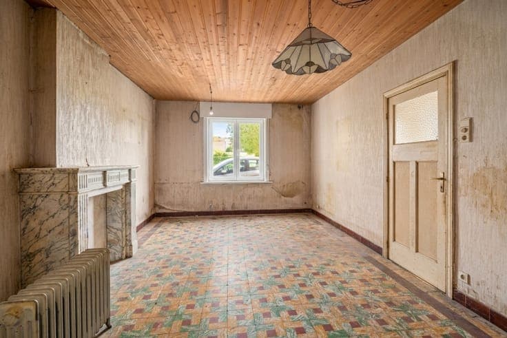house with a large garden in a unique location in Roosdaal