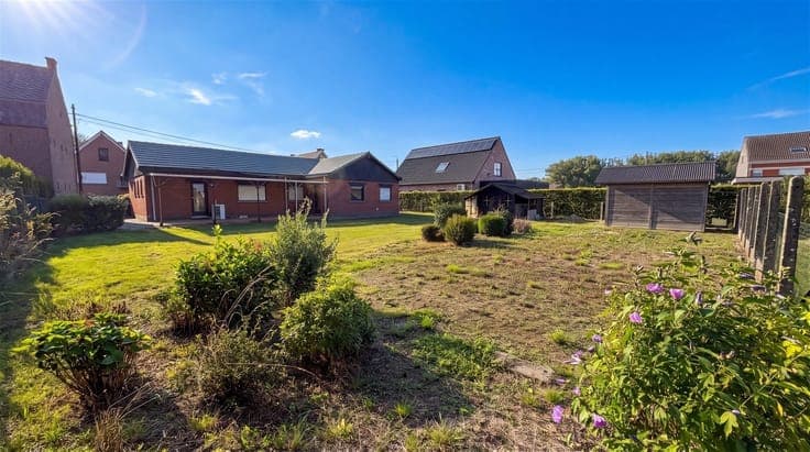 RENOVATION PROJECT ON A SPACIOUS PLOT OF 18 ARE UNIQUE PROJE