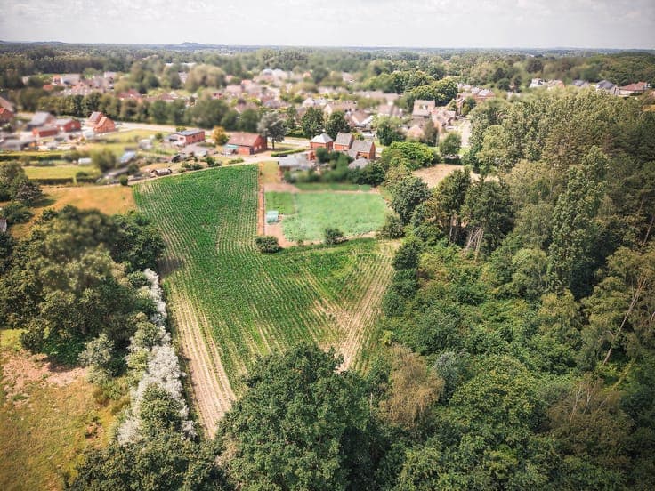 Renovatiewoning op prachtig perceel van ruim 1 ha