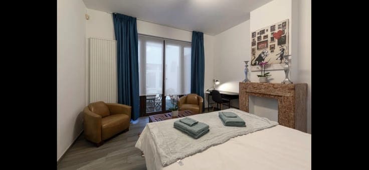Fully renovated townhouse — Dansaert