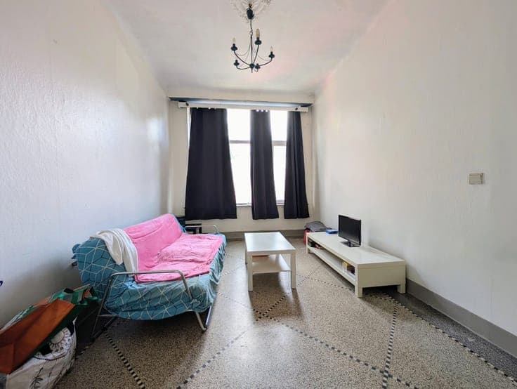 Immeuble de 4 unités dans une rue calme
