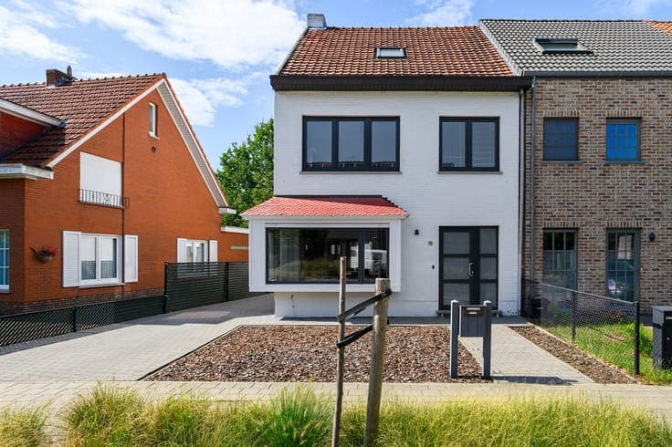 Charmante instapklare woning met 4 slaapkamers te Brasschaat