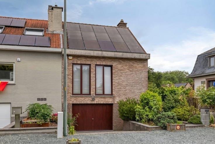 Energiezuinige gezinswoning op topligging met zonnepanelen