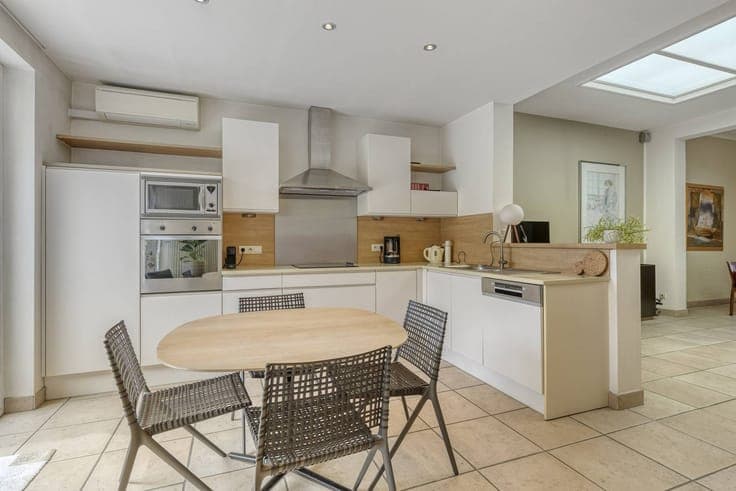 Stylish and energy efficient (EPC B) house in Izegem