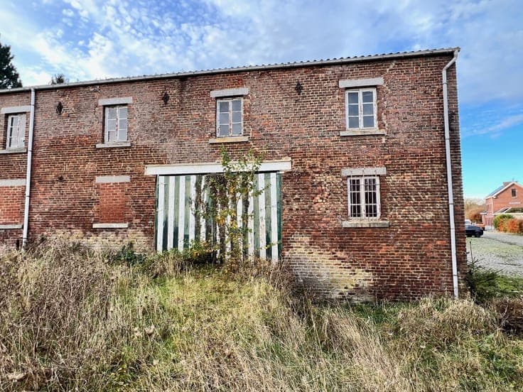 HOUSE TO RENOVATE IN FORMER FARM IN RURAL ENVIRONMENT