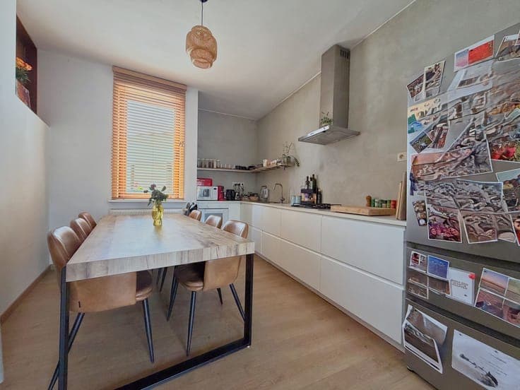 Karaktervolle en instapklare woning met garage en zonnig ...