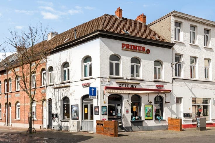 Renovation project: commercial property in Merksem