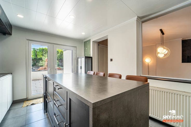 MAGNIFIQUE MAISON -2CH- TOTALEMENT RÉNOVÉE - TERRASSE/JARDIN