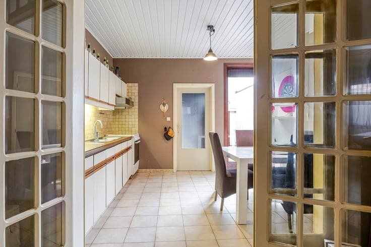 Charmante woning in het centrum van Oedelem, met 3-4 slpk...