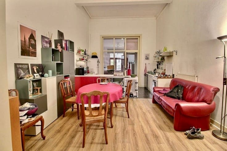 Close to Place Stéphanie, superb building full of character