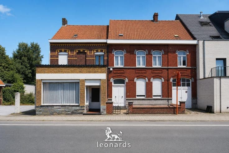 Super interesting renovation project with warehouse