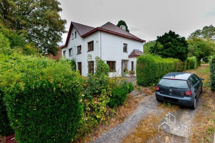 Family home with 3 bedrooms, garden in Lodelinsart