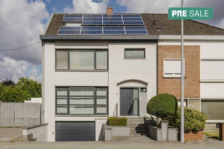 Ideal family home for sale in a prime location in Kortrijk
