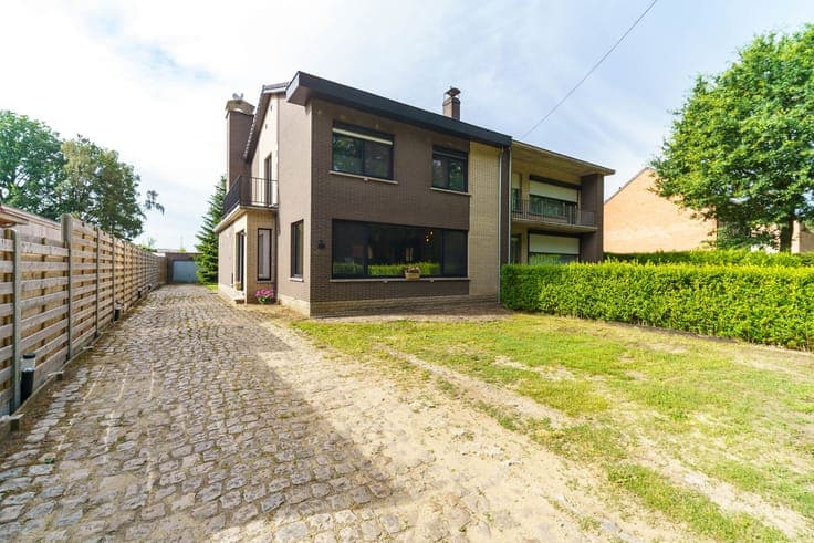House in Grobbendonk