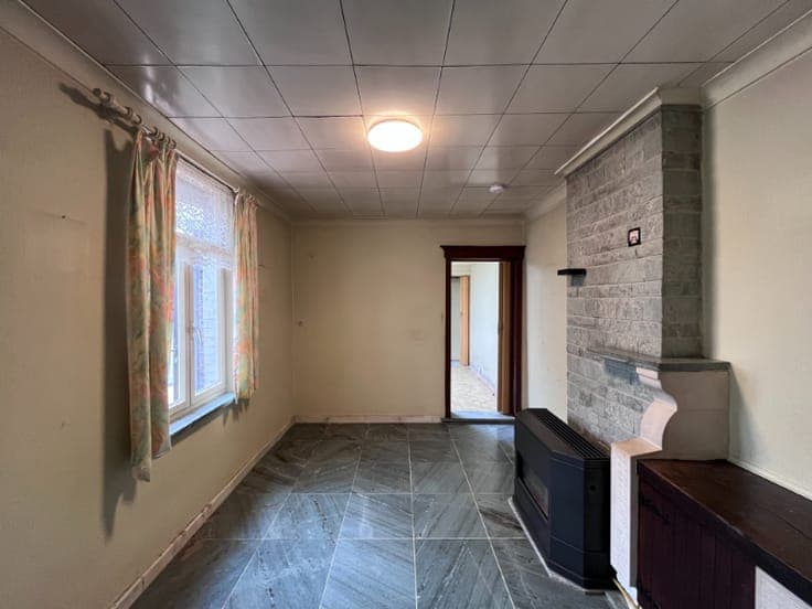 Totaal te renoveren woning op gunstige ligging in Brakel
