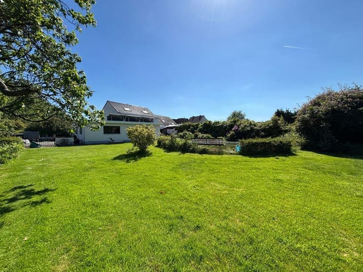 Belle maison avec piscine dans un quartier calme