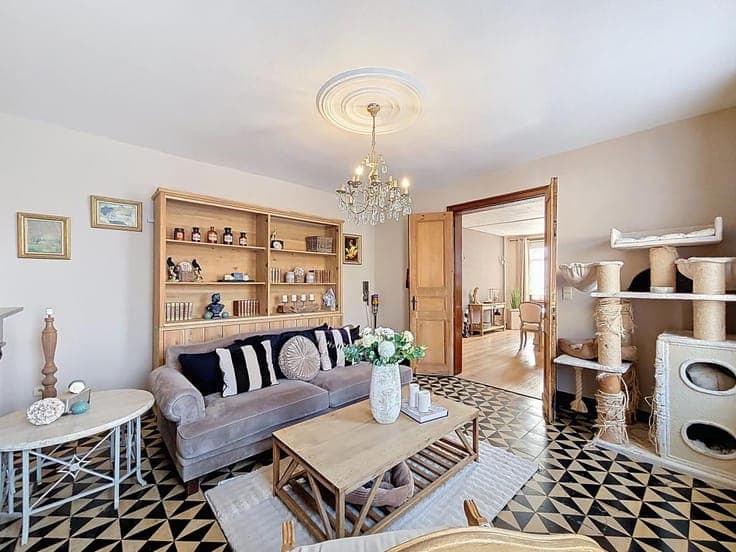 Maison de charme, 5ch,avec jardin et grandes caves, sur 7a49