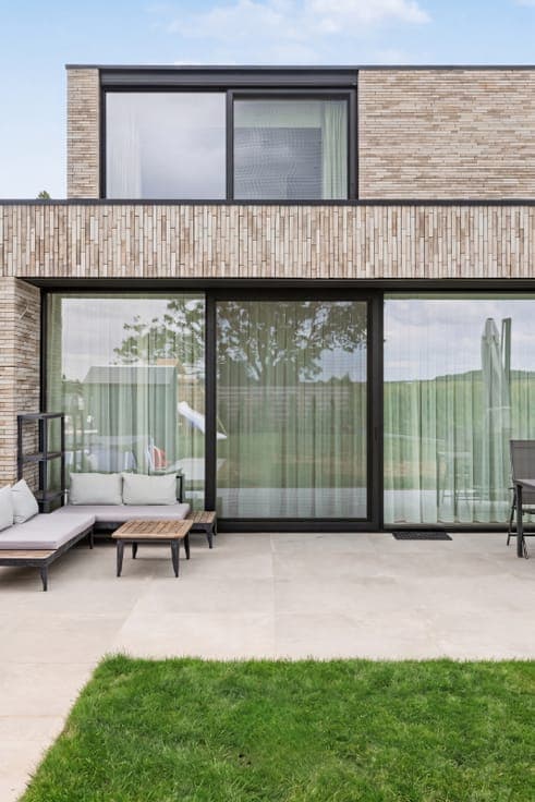 Hoogwaardig afgewerkte, energieneutrale villa (2024) op 8...