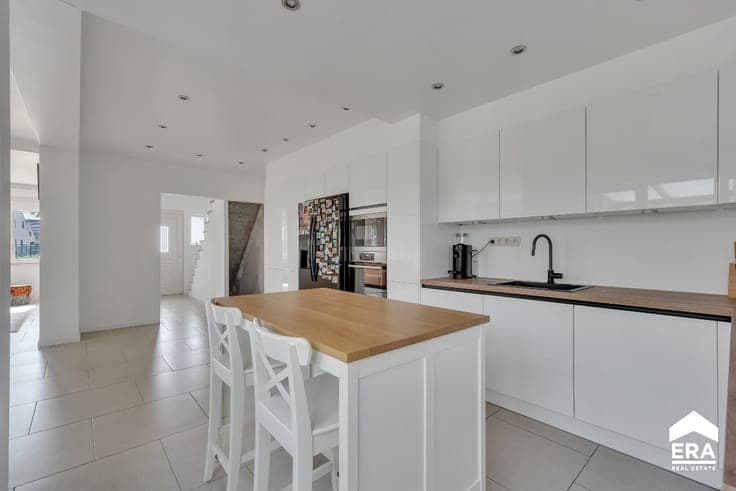 Semi-detached family home in Zutendaal