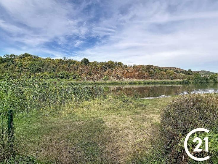 Beau chalet en bord de Meuse