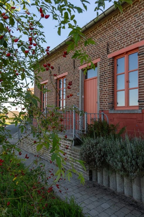 Authentic country home, large garden.