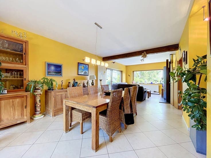 Stunning villa set on the heights of Ham-sur-Heure