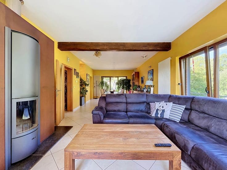 Stunning villa set on the heights of Ham-sur-Heure