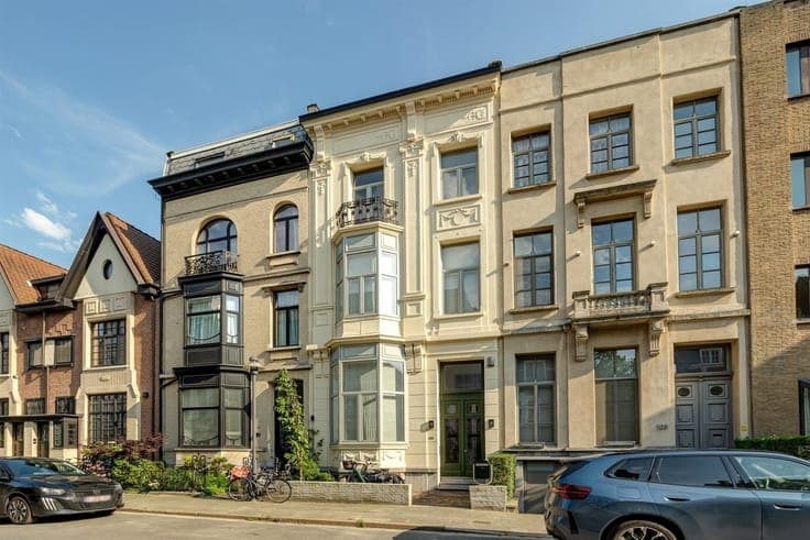 Arthur Goemaerelei ∣ Beautifully renovated townhouse