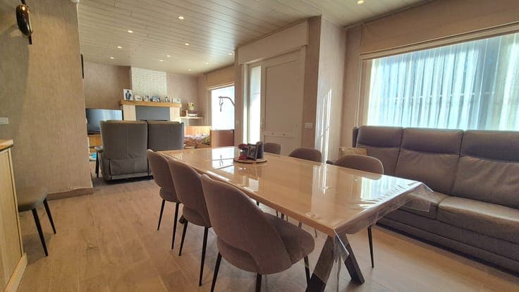 OPEN HUIS ZATERDAG 24/10 van 10u tot 11u. Verbazend ruim...