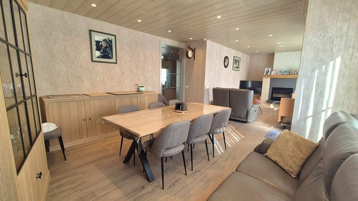 OPEN HUIS ZATERDAG 24/10 van 10u tot 11u. Verbazend ruim...