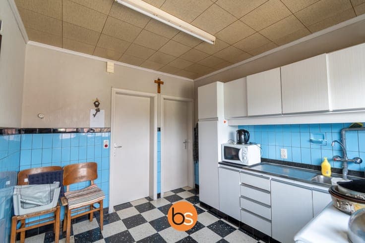 Ruime gezinswoning met 4 slaapkamers en garage in Sint-El...