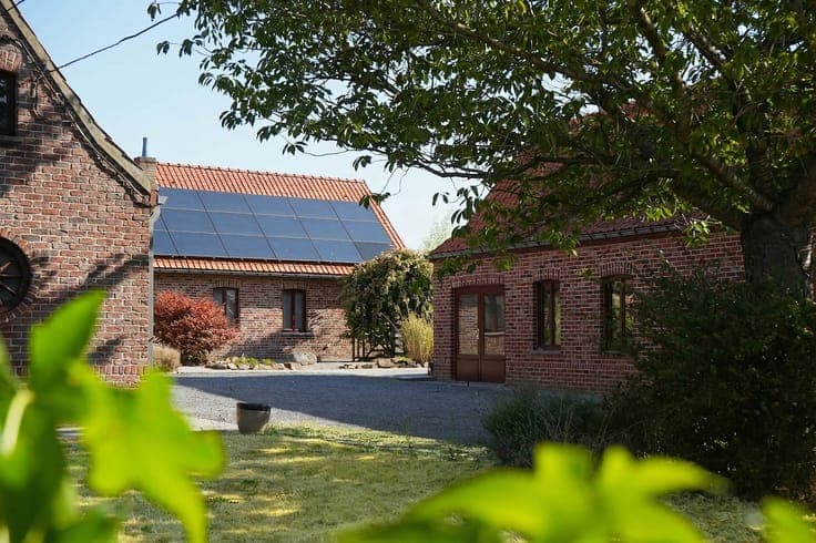 Beautiful Villa with Pool and Spacious Garden