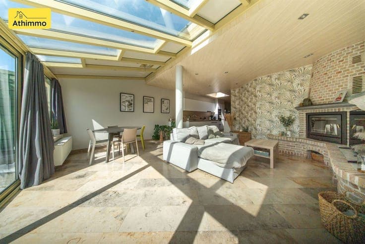 Maison 3f., 3ch. + dressing. Faire offre àpd 299.000€