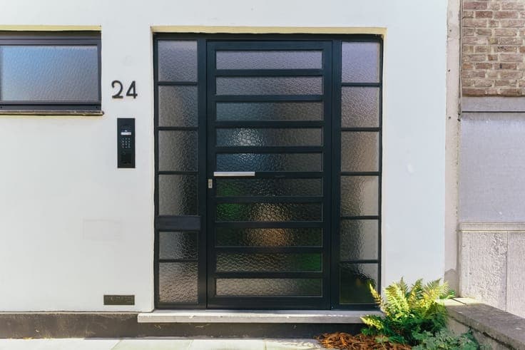 Architectural home by Rik Jacops in Pulhof
