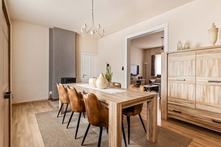 Te moderniseren woning met tal van mogelijkheden op centr...