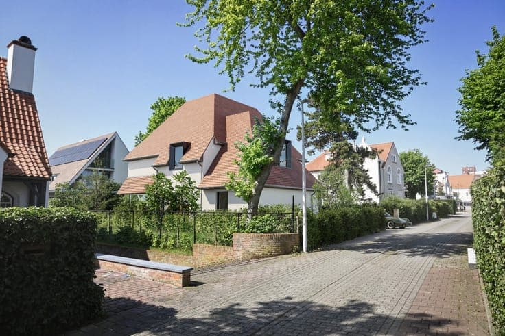 Exclusieve nieuwbouwvilla te koop in het rustige Duinberg...
