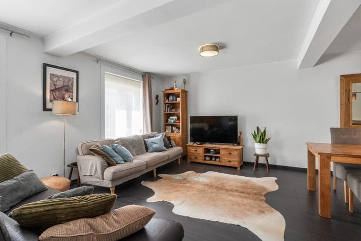 Semi-detached home with garden in Machelen