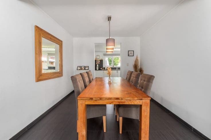 Semi-detached home with garden in Machelen
